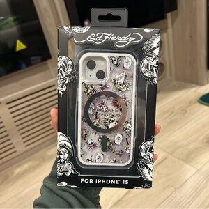 Ed Hardy iPhone 15 Case Magsafe in Black and White